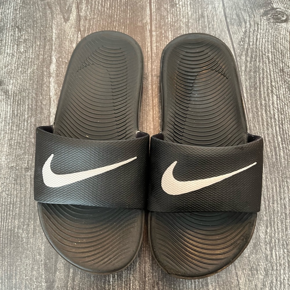 Nike Slides - Boys GUC